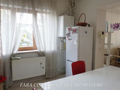 Casă cu 7 camere de vânzare în 1 Mai, Râmnicu Vâlcea – fotografia 4 din 25