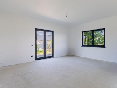 Casă cu 4 camere de vânzare în Sânpetru – fotografia 5 din 13