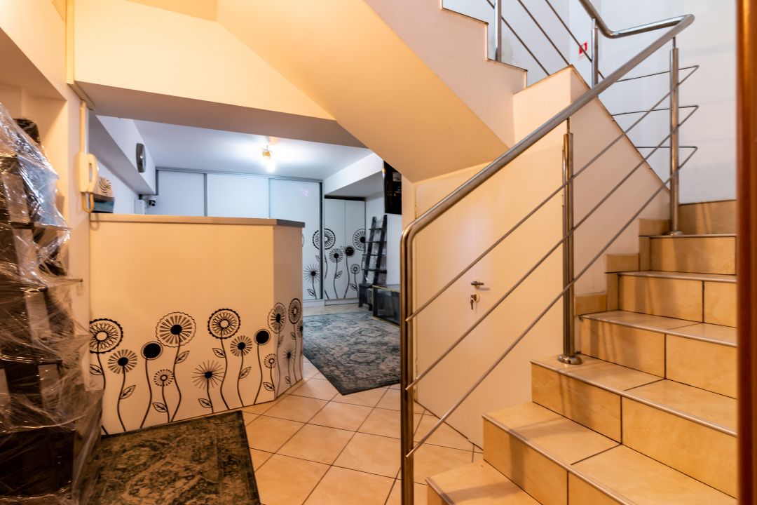 Casă cu 9 camere de vânzare în Unirii, București – fotografia 41 din 49