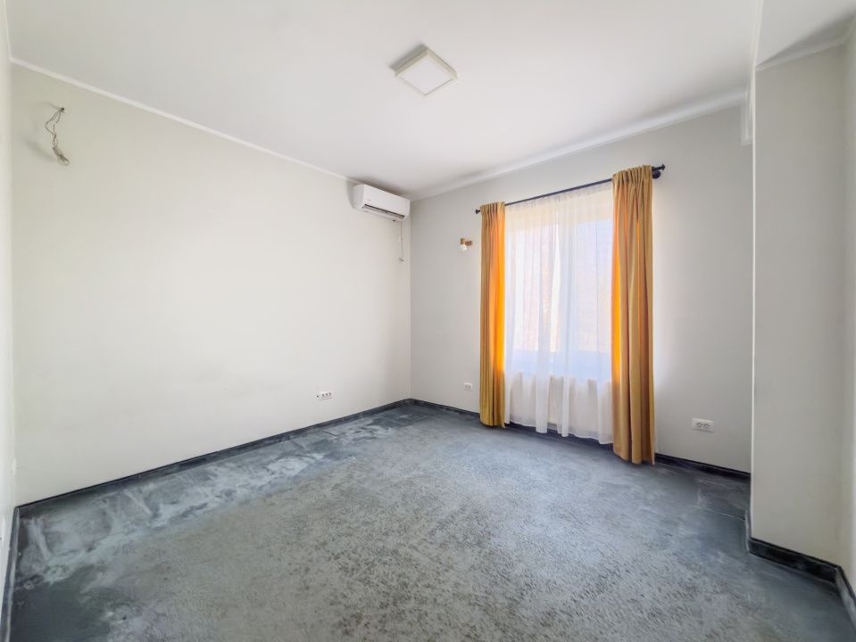 Casă cu 10 camere de vânzare în Mamaia-Sat – fotografia 20 din 34