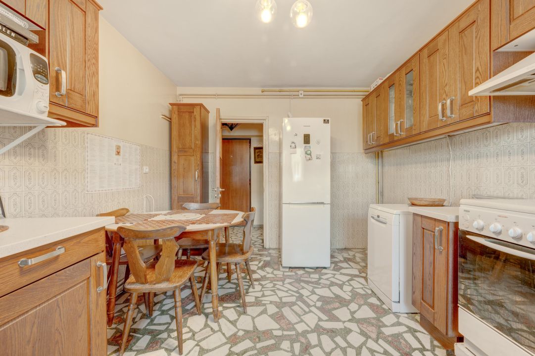 Apartament cu 4 camere de vânzare în 1 Mai, București – fotografia 15 din 28