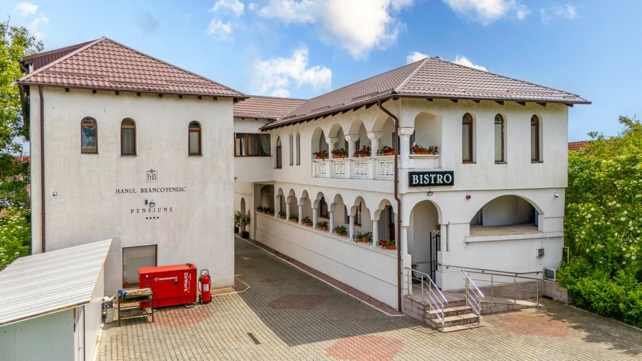 Hotel / pensiune cu 17 camere de vânzare în Sambata de Jos – fotografia 18 din 29
