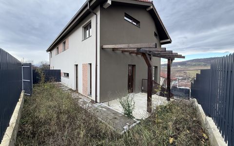 Casă cu 3 camere de vânzare în Iris / Oasului, Cluj-Napoca