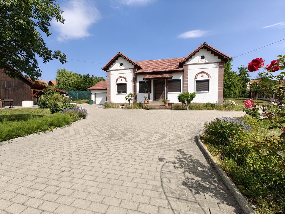 Casă cu 5 camere de vânzare în Cisnadioara – fotografia 22 din 25