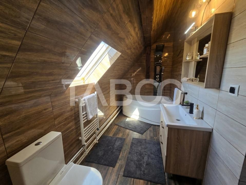 Casă cu 7 camere de vânzare în Sura Mica – fotografia 12 din 18