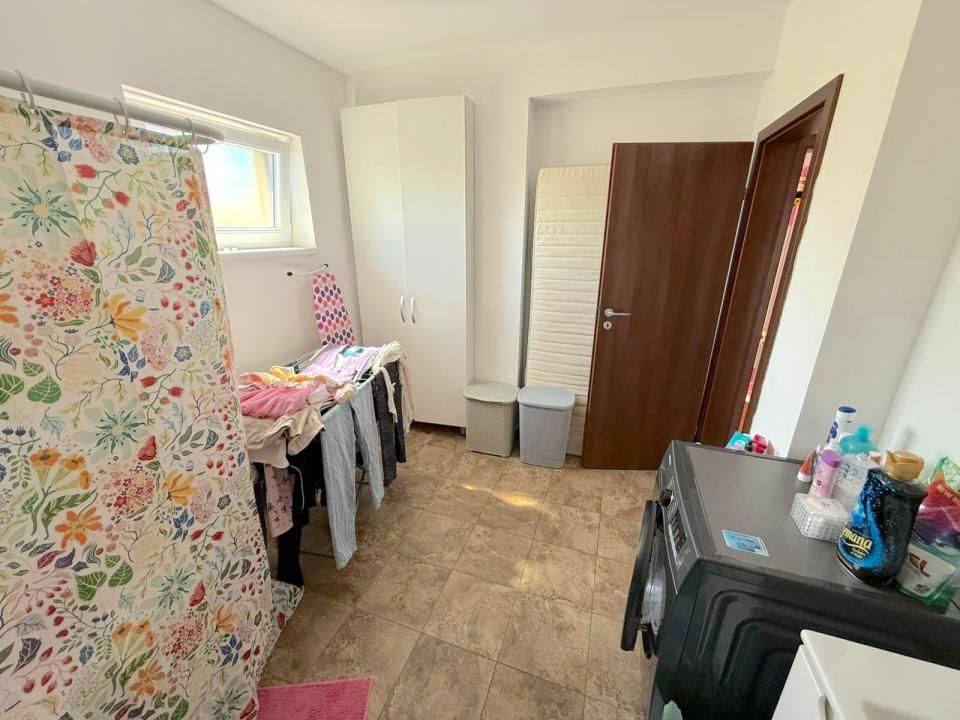 Casă cu 4 camere de vânzare în Central, Berceni – fotografia 26 din 44