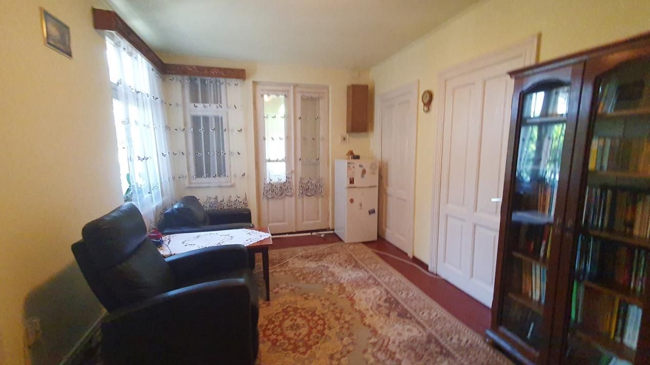 Casă cu 4 camere de vânzare în Est, Buftea – fotografia 5 din 12