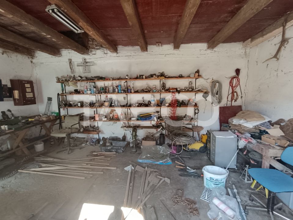 Casă cu 6 camere de vânzare în Nou – fotografia 25 din 27