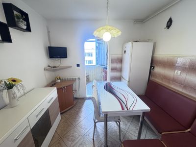 Apartament cu 2 camere de vânzare în Nord, Bacău – fotografia 3 din 14