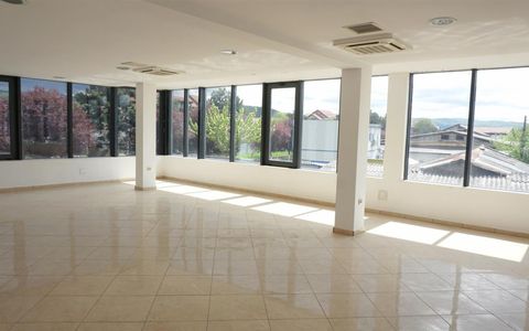 Spațiu comercial cu 1 cameră de închiriat în Cartierul Traian, Râmnicu Vâlcea