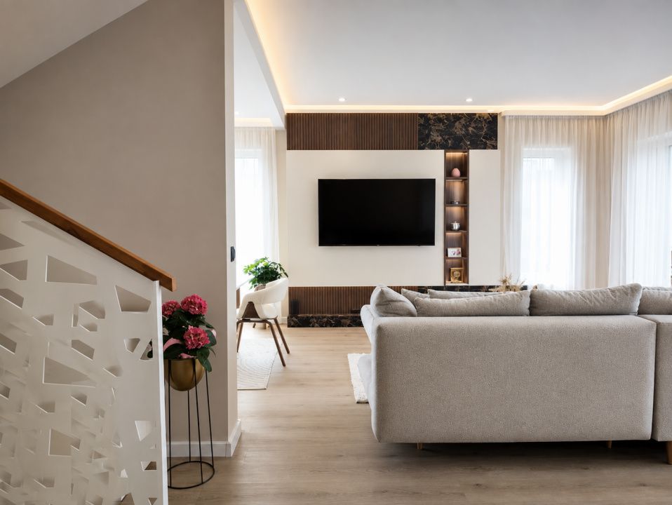 Casă cu 4 camere de vânzare în Dezmir – fotografia 8 din 19