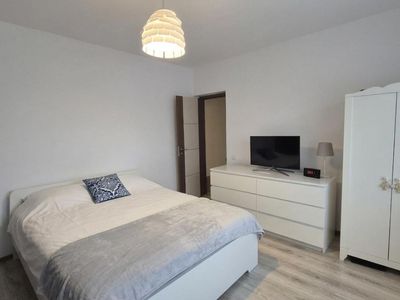 Casă cu 3 camere de vânzare în Trivale, Pitești – fotografia 5 din 7