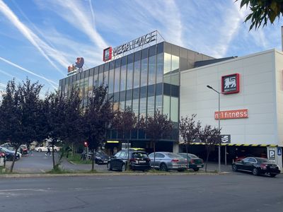 Apartament cu 3 camere de vânzare în Titan, București – fotografia 2 din 19