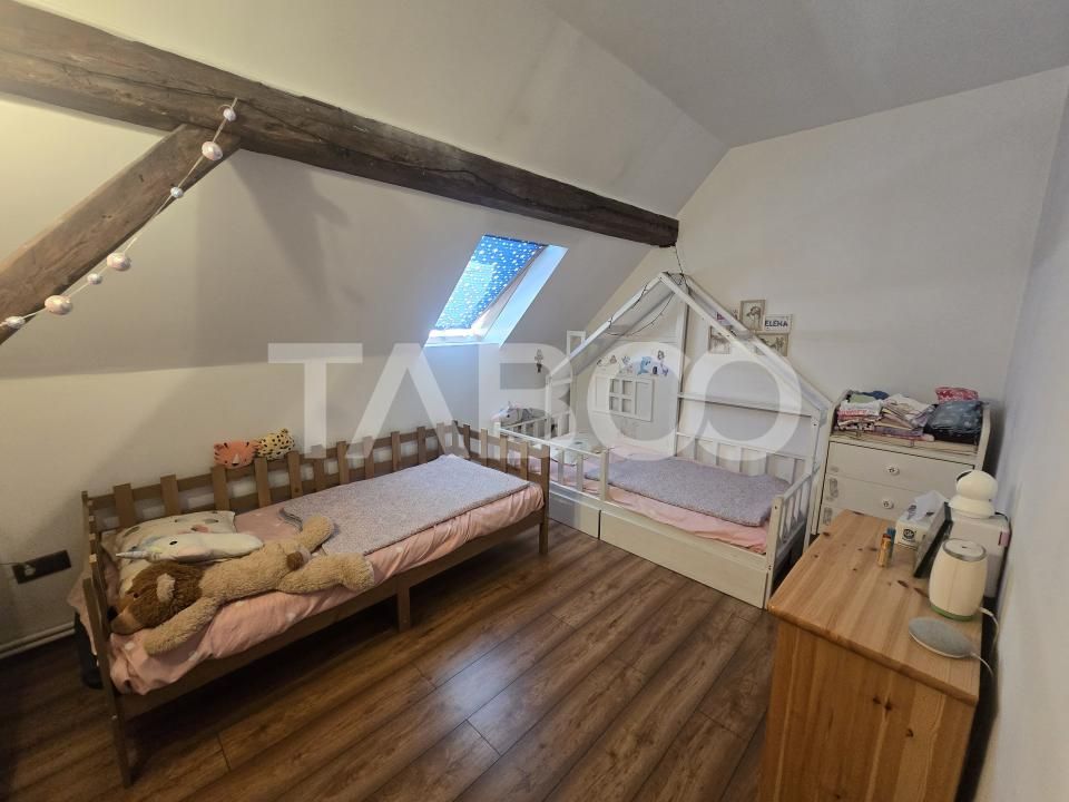 Casă cu 7 camere de vânzare în Sura Mica – fotografia 10 din 18
