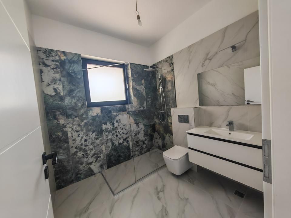Casă cu 6 camere de vânzare în Tunari – fotografia 17 din 28