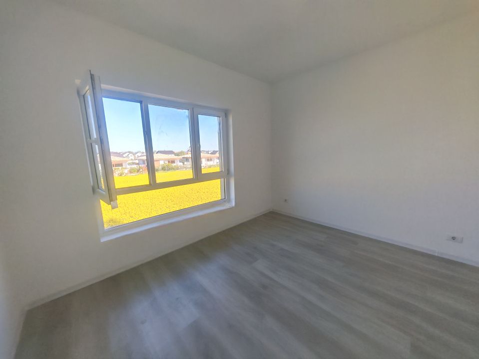 Casă cu 4 camere de vânzare în Central, Tunari – fotografia 4 din 22