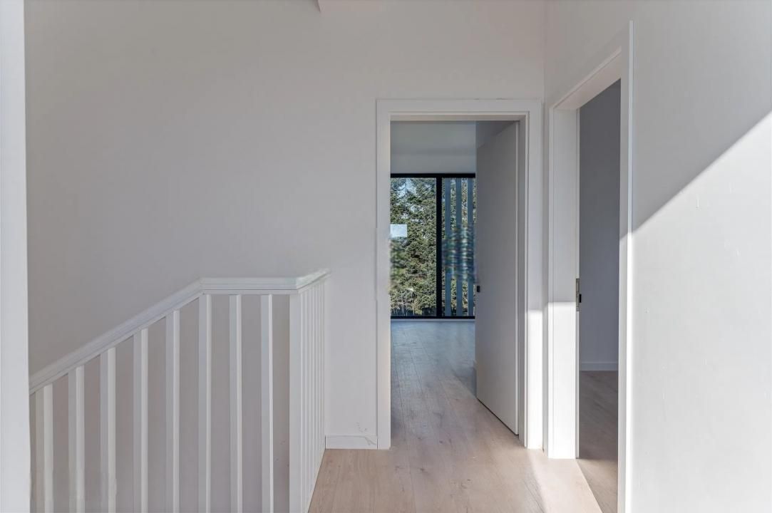Casă cu 4 camere de vânzare în Central, Tunari – fotografia 6 din 9