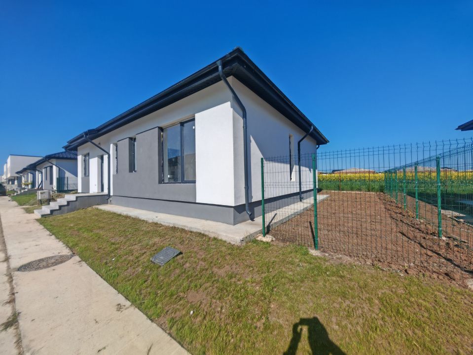 Casă cu 4 camere de vânzare în Central, Tunari – fotografia 11 din 18