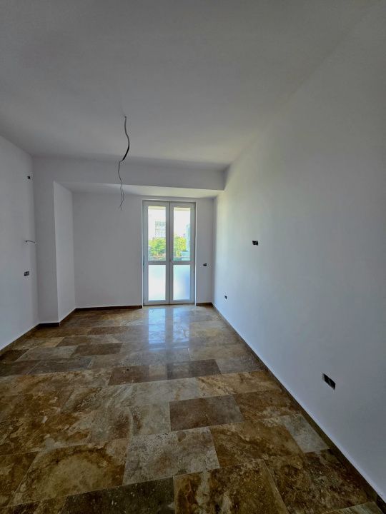 Casă cu 12 camere de vânzare în Faleza Nord, Constanța – fotografia 10 din 22