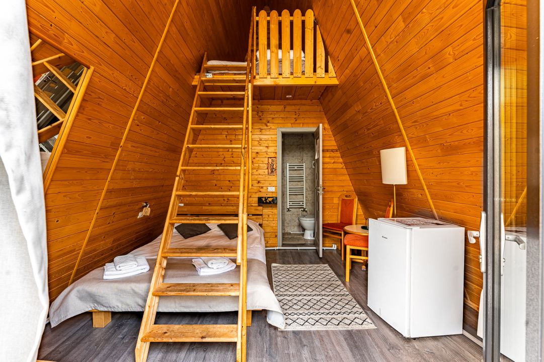 Hotel / pensiune cu 8 camere de vânzare în Central, Călimănești – fotografia 38 din 41