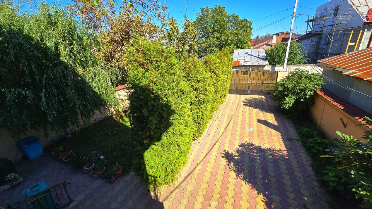 Casă cu 8 camere de vânzare în Central, Afumați – fotografia 55 din 91