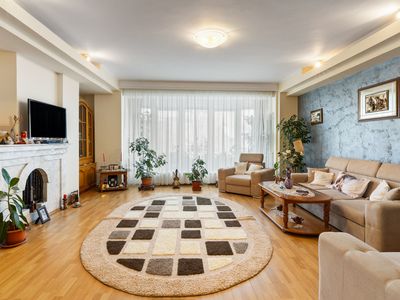 Casă cu 8 camere de vânzare în Faleza Nord, Constanța – fotografia 2 din 25