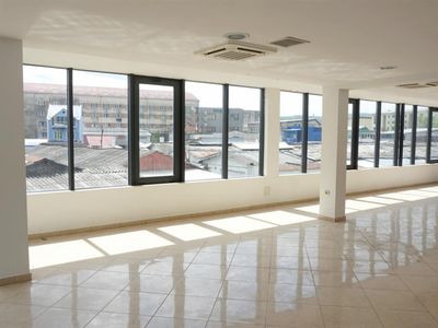 Spațiu comercial cu 1 cameră de închiriat în Cartierul Traian, Râmnicu Vâlcea – fotografia 4 din 14