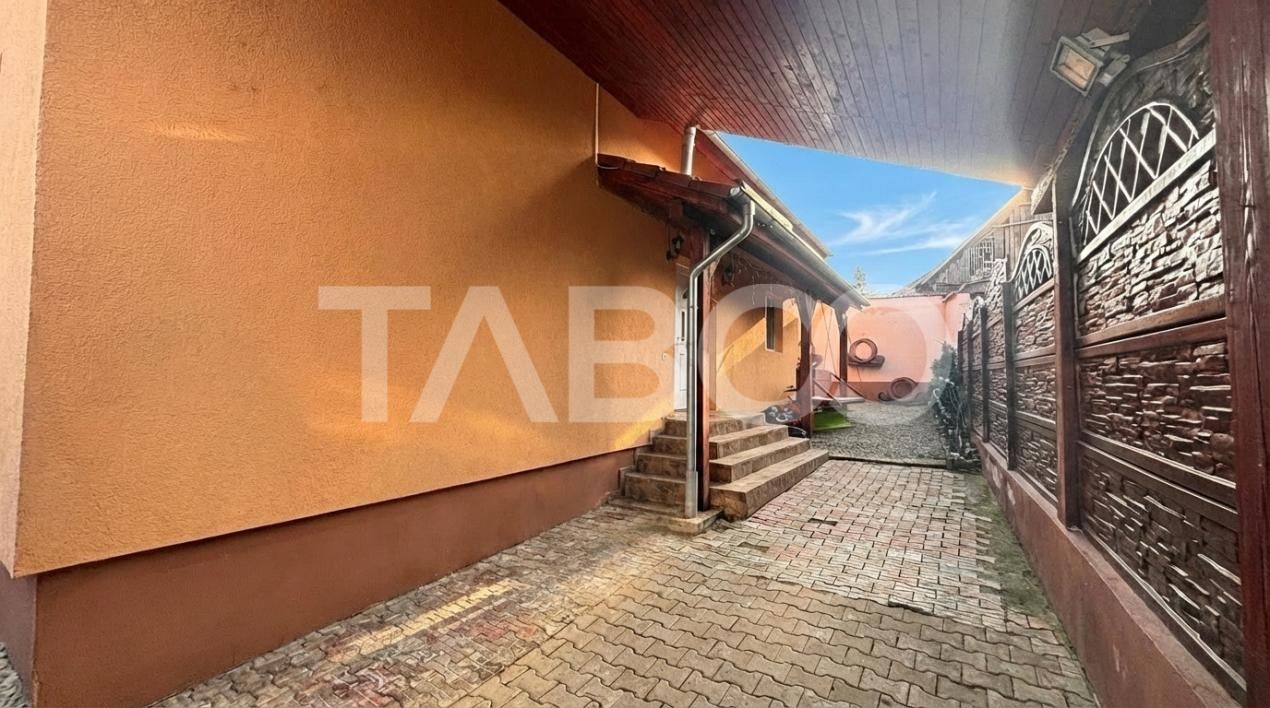 Casă cu 5 camere de vânzare în Seica Mare – fotografia 3 din 14