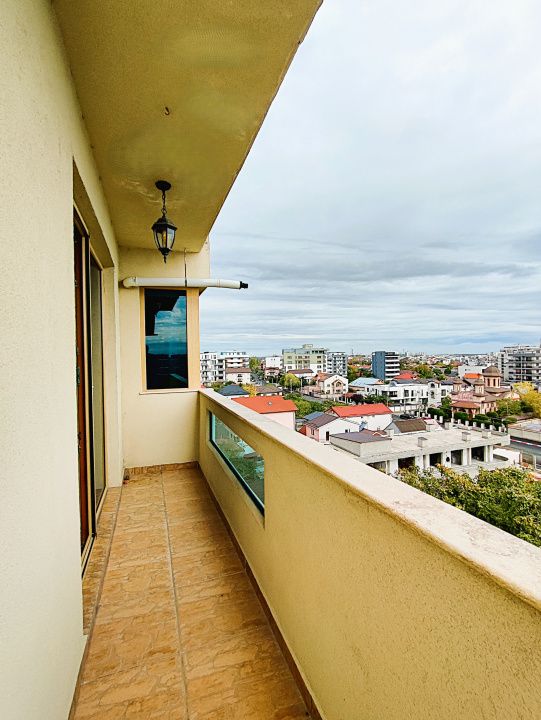 Apartament cu 3 camere de vânzare în Central, Mamaia-Sat – fotografia 9 din 27