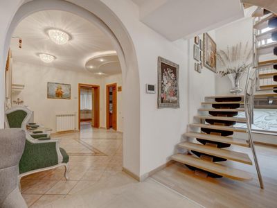 Casă cu 8 camere de închiriat în Banu Manta, București – fotografia 4 din 41