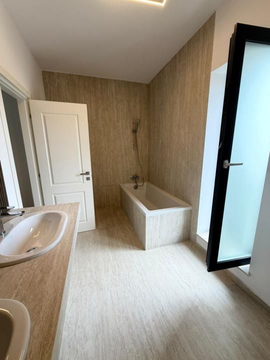Casă cu 5 camere de vânzare în Tunari – fotografia 26 din 36