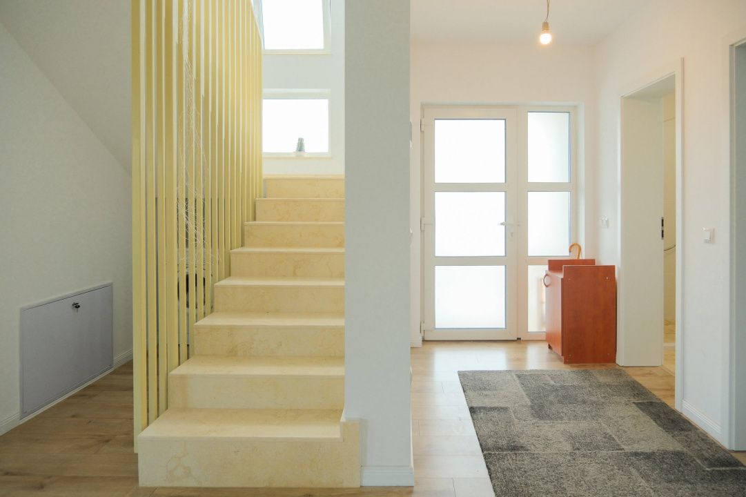 Casă cu 5 camere de vânzare în Central, Pata – fotografia 29 din 50