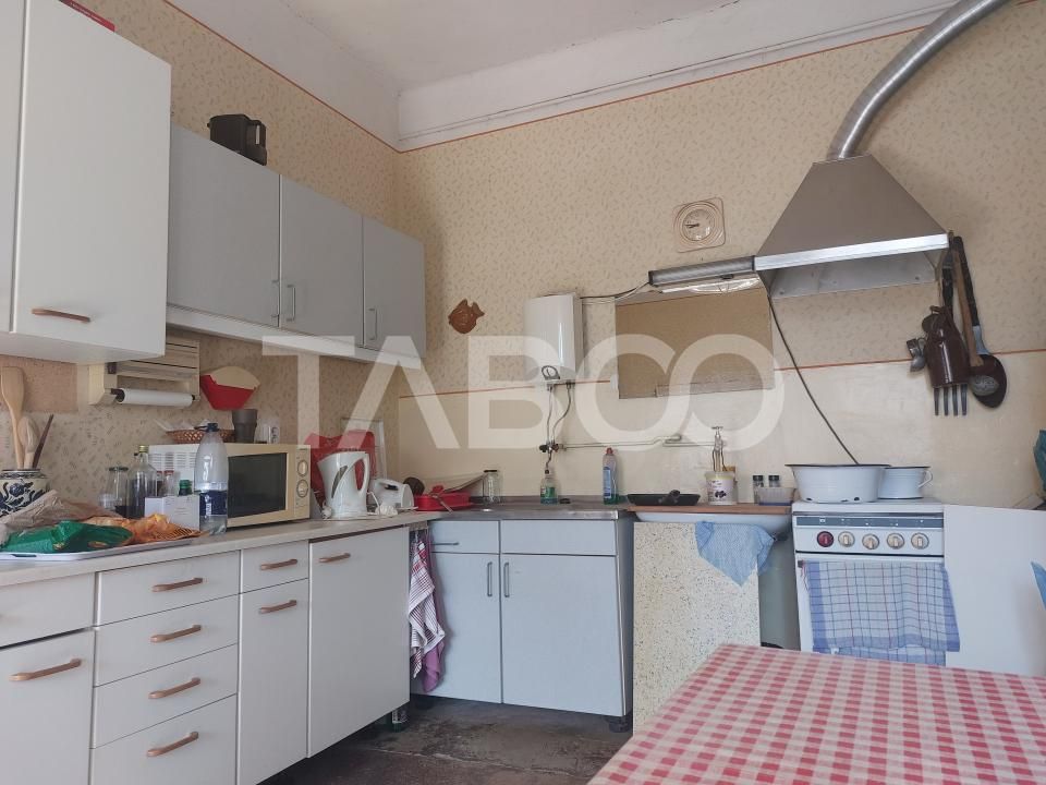 Casă cu 4 camere de vânzare în Cisnădie – fotografia 20 din 25
