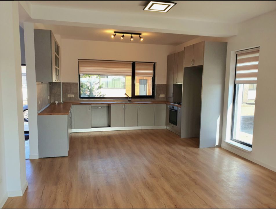 Casă cu 4 camere de închiriat în Tunari – fotografia 2 din 9