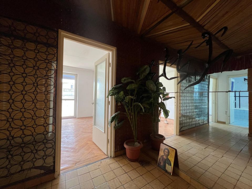 Apartament cu 3 camere de vânzare în Tomis II, Constanța – fotografia 25 din 25