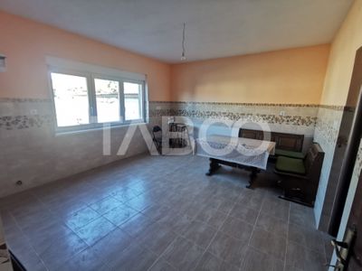Casă cu 5 camere de vânzare în Miercurea Sibiului – fotografia 5 din 10