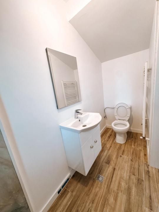 Casă cu 4 camere de vânzare în Central, Tunari – fotografia 13 din 28