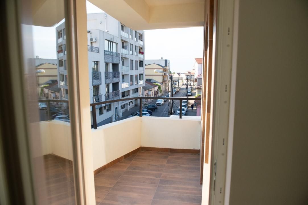 Spațiu de birouri cu 3 camere de închiriat în Casa de Cultura, Constanța – fotografia 3 din 20