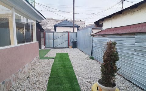 Casă cu 4 camere de vânzare în Ferentari, București