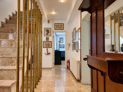 Casă cu 6 camere de vânzare în Vatra Luminoasa, București – fotografia 3 din 30