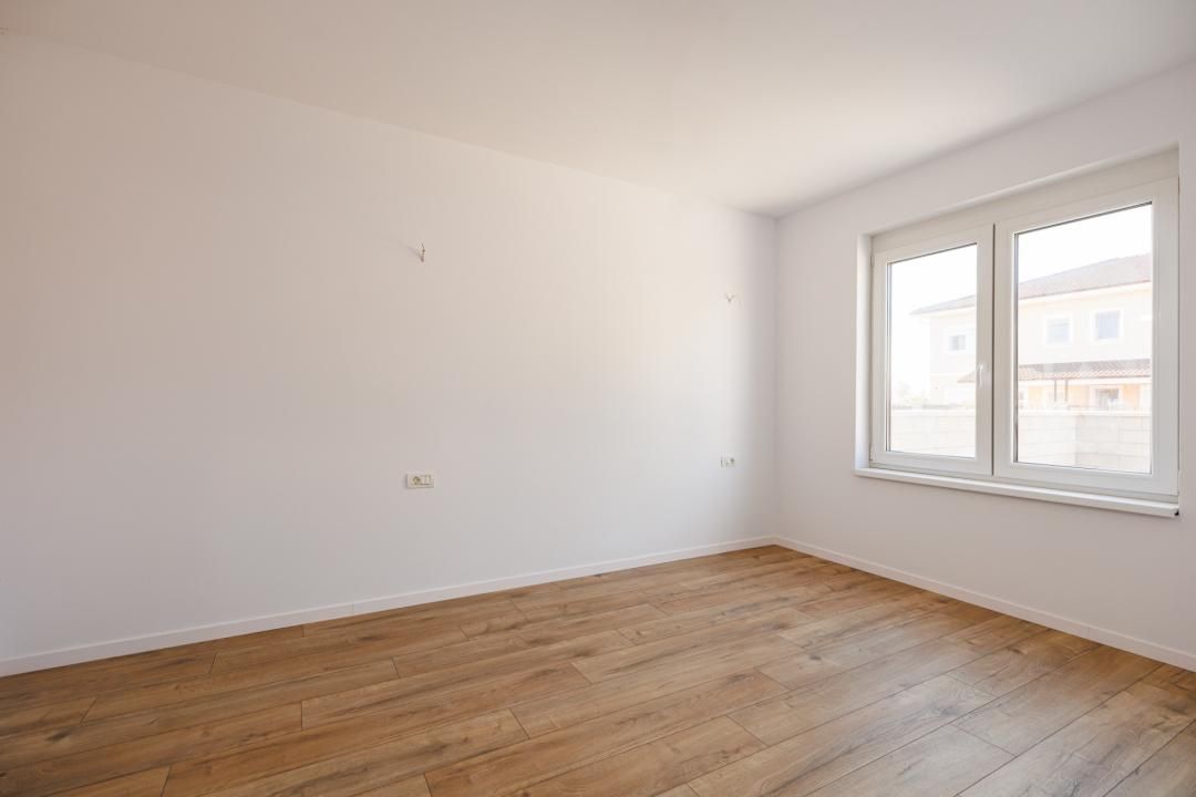 Casă cu 4 camere de vânzare în Moșnița Nouă – fotografia 16 din 56