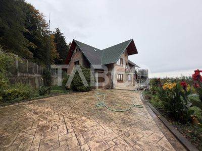 Casă cu 7 camere de vânzare în Berivoi – fotografia 3 din 29