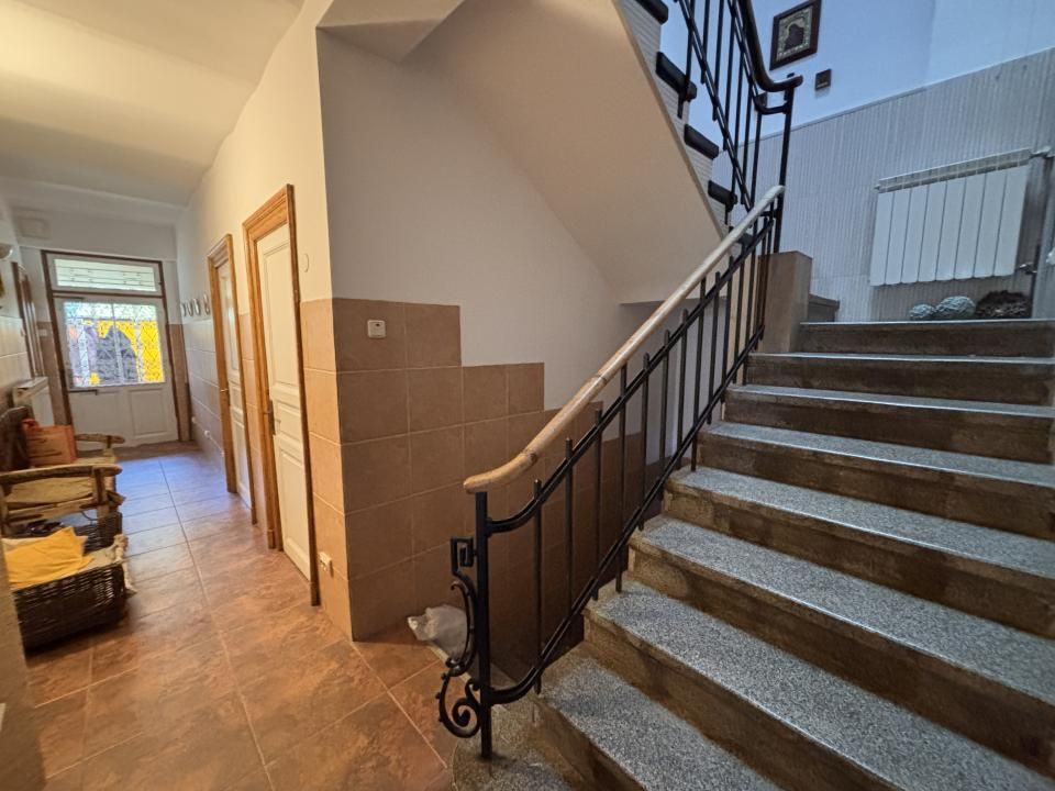Casă cu 10 camere de vânzare în Foisorul de Foc, București – fotografia 8 din 18