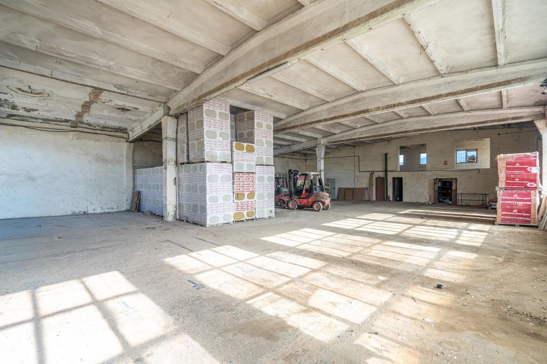 Spațiu industrial cu 3 camere de vânzare în Central, Săcălaz – fotografia 4 din 10