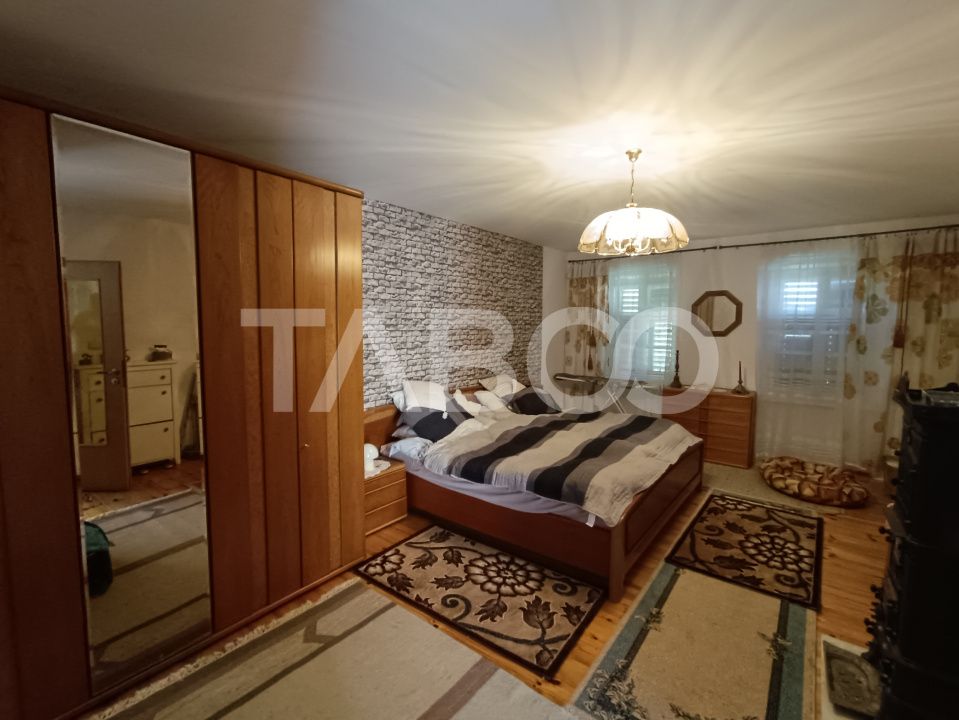 Casă cu 6 camere de vânzare în Nou – fotografia 8 din 27