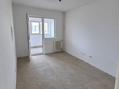 Apartament cu 4 camere de vânzare în Pantelimon, București – fotografia 4 din 16