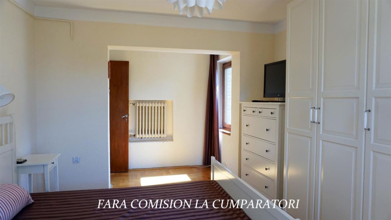 Casă cu 7 camere de vânzare în Daesti – fotografia 20 din 44