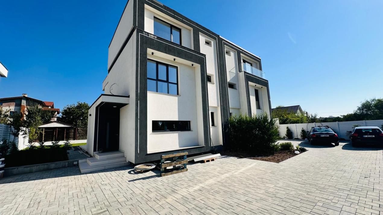 Casă cu 4 camere de vânzare în Corbeanca – fotografia 1 din 24