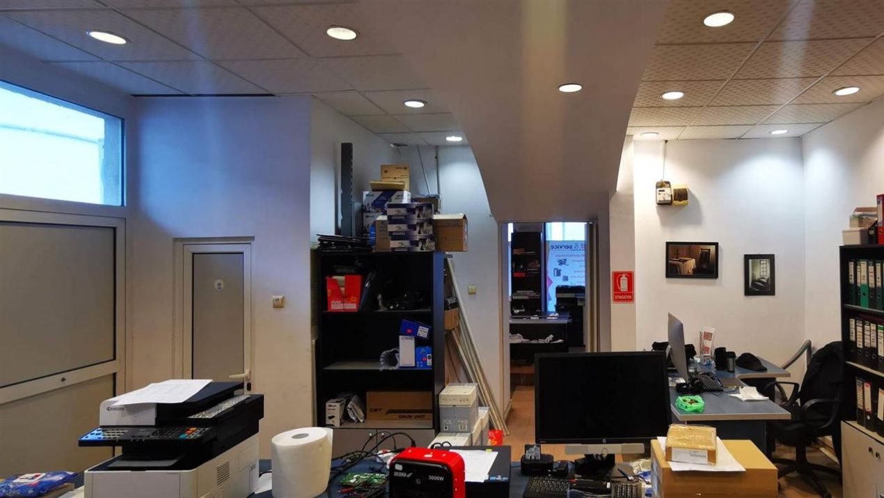 Spațiu comercial cu 2 camere de închiriat în Central, Râmnicu Vâlcea – fotografia 5 din 15
