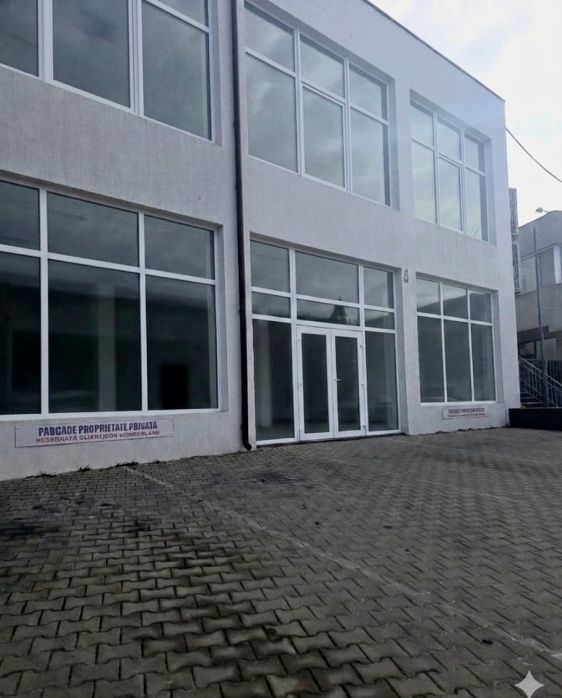 Spațiu comercial cu 2 camere de închiriat în Casa de Cultura, Constanța – fotografia 2 din 5